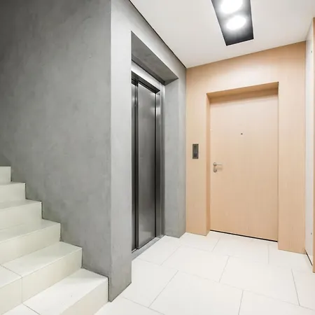 Apartment Superapart Rydygiera, Pet-friendly With Patio & Self Check-in