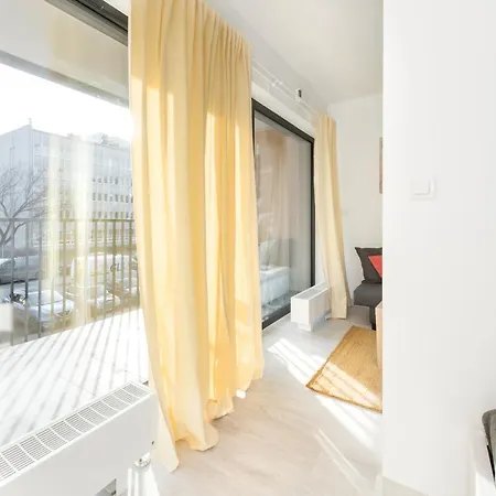 Superapart Rydygiera, Pet-friendly With Patio & Self Check-in Apartment Warsaw